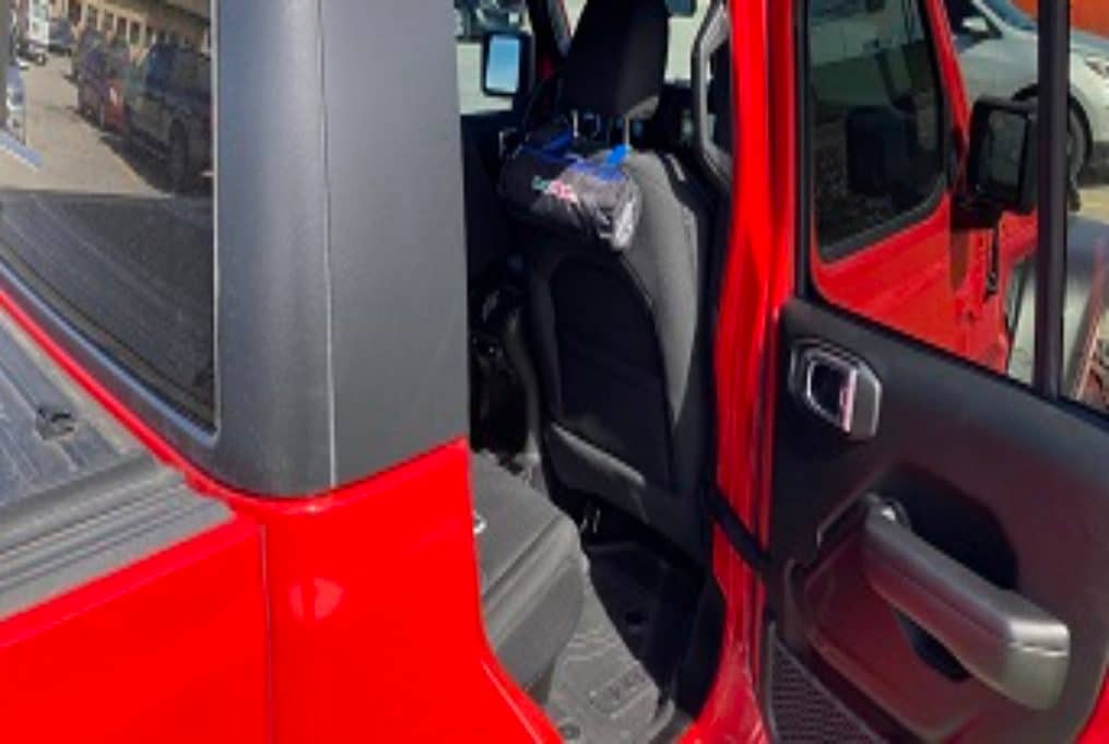 cropped-Dash-Poncho-easy-storage-Jeep-Gladiator.jpeg
